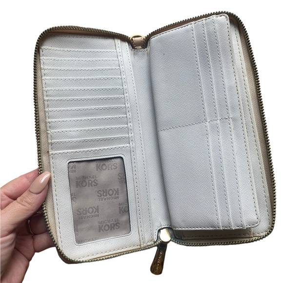 Michael Kors Hamilton North South Tote Vanilla + Matching Wallet - Picture 17 of 17